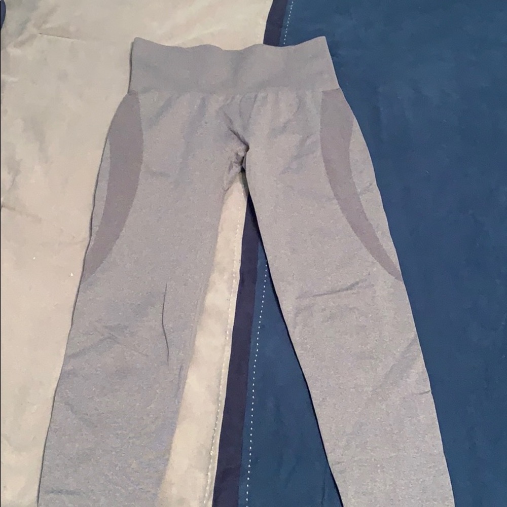 NVTGN legging size small - grey